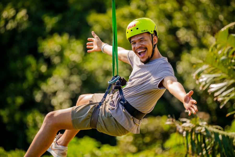 10 Flight Trail - Getting geared up with the Vallé team