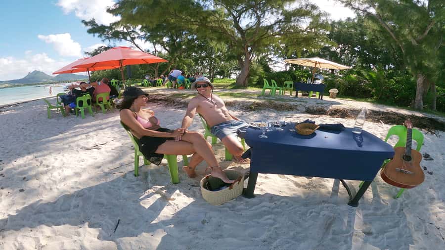 5 Islands All-Inclusive Speedboat w/Snorkeling Sea Turtle - Starting at Trou d’Eau Douce