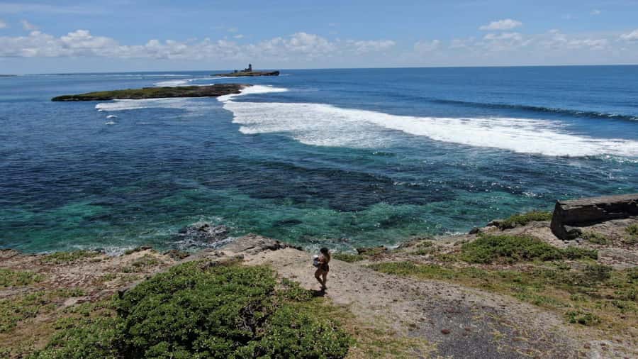5 Islands Private Speedboat w/ Snorkeling + Lunch & Drinks - Blue Bay Marine Park: The Day’s Main Water Activity