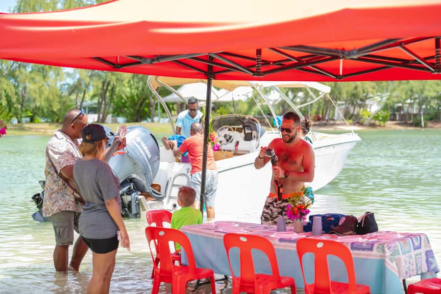 5 Islands Speedboat Cruise, Snorkeling + Lunch & Open Bar - Key points to know before you book