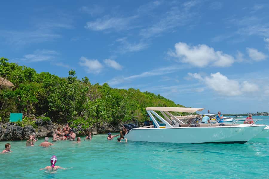 5 Islands Speedboat Cruise, Snorkeling + Lunch & Open Bar - Setting off from Trou d’Eau Douce at 8:30 a.m.