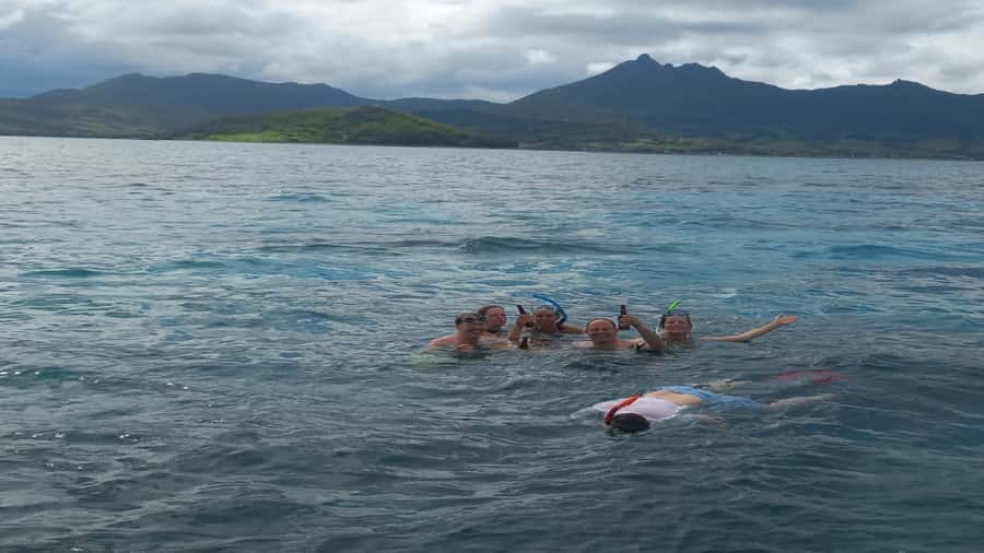 5 Islands Speedboat w/Snorkeling Sea Turtle + Lunch & Drinks - Meeting at Trou d’Eau Douce