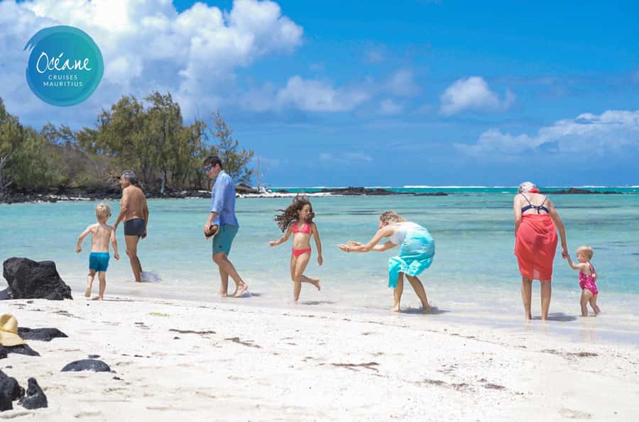 5 Islands Tour: New OCÉANE Private Pontoon Boat cruise - Who should book this cruise