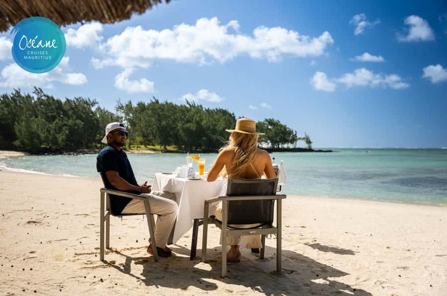 5 islands tour: New Private OCÉANE Speedboat - Snorkeling first, drinks afterward