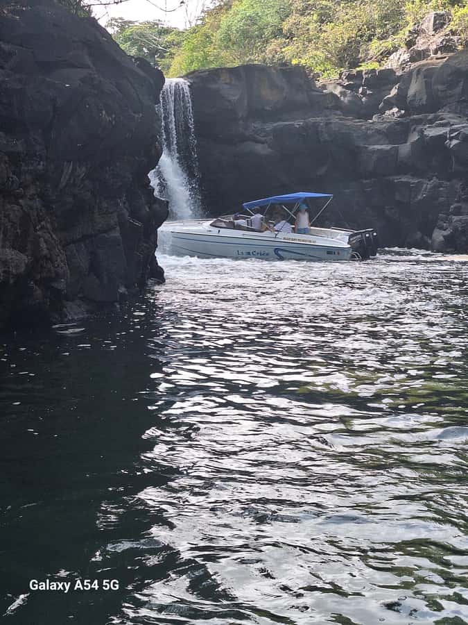 Blue bay: boat trip for ile au cerf (5 islands, barbecue) - Five good reasons to consider this trip