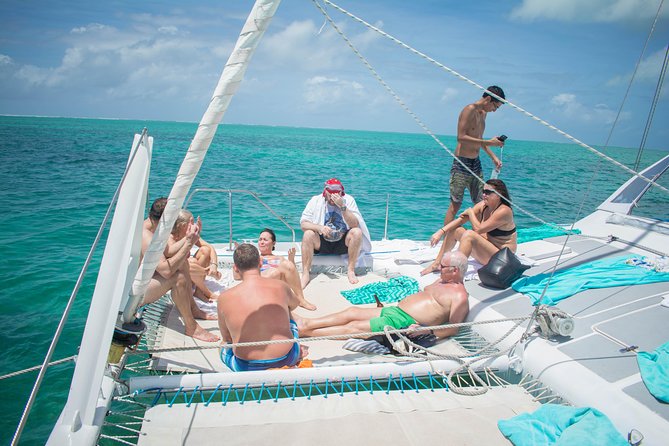 Catamaran cruise to Ile aux cerfs with bbq lunch - Who should book this cruise?