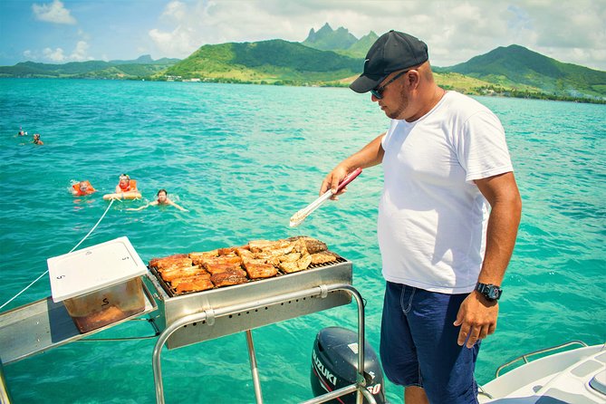 Catamaran Ile aux Cerfs, snorkeling + GRSE Waterfall, BBQ & Bar - Timing, Weather, and Practical Comfort