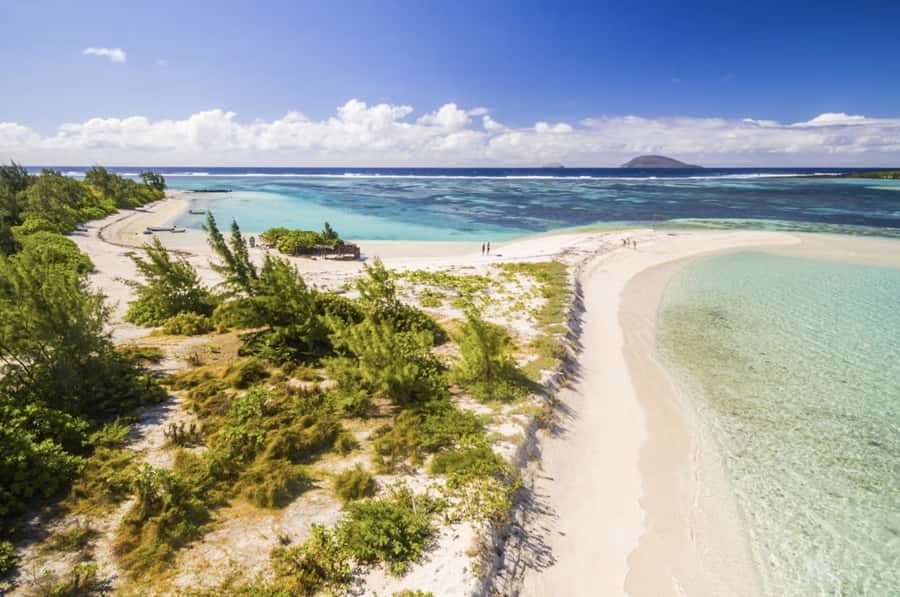 Catamaran Mauritius Cruise in the North Coasts - Sailing from Grand Baie on the Wind Dancer