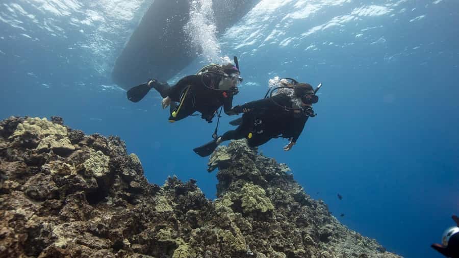 DISCOVER SCUBA DIVING IN LEMORNE with EasydiveMauritius - Starting at Easy Dive Center in LUX Le Morne