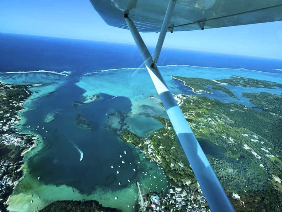 East Coast Mauritius Private Scenic Seaplane Tour - Grande Rivière Sud-Est and Lion Mountain