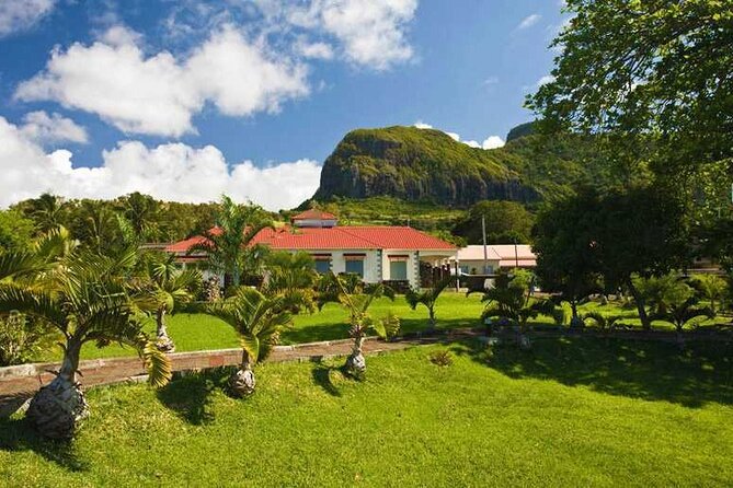 East of Mauritius: Full Day Scenic Tour with Lunch & Glass Bottom - Floreal adds shopping and central Mauritius