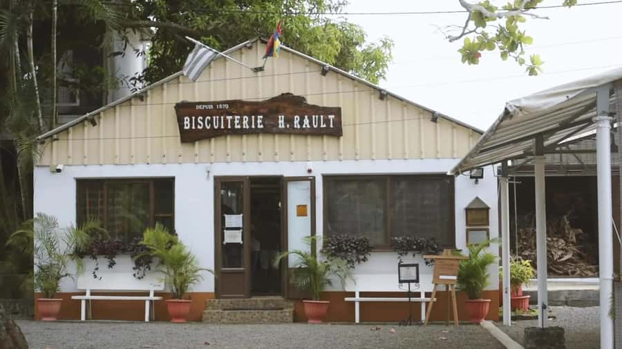 Embark on an Enchanting Excursion : Mahebourg Marvels - Mahé de La Bourdonnais and the town’s French connection