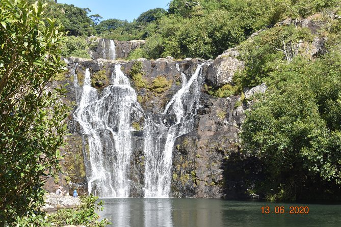 Excursion to the southwest of Mauritius - Alexandra Falls and the Black River views
