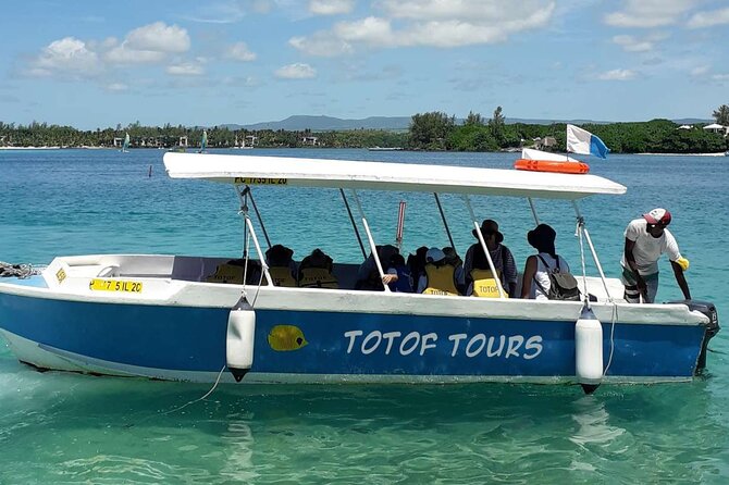 Exploring the Magnificent East of Mauritius: Full-day incl Blue Bay Marine Park - Lunch: a practical break in a busy day