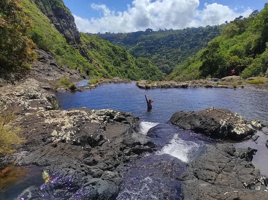 From Quatre Cocos: Tamarind Falls Hiking Day Trip - The three-hour promise and the longer reality