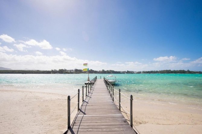 Full Day at Ile Des Deux Cocos - Beach Time, Island Paths, and the Pleasure of Doing Less