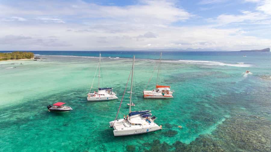 Full Day Catamaran Luxury Cruise to Northern Islands w Lunch - Barbecue Lunch Served on Board