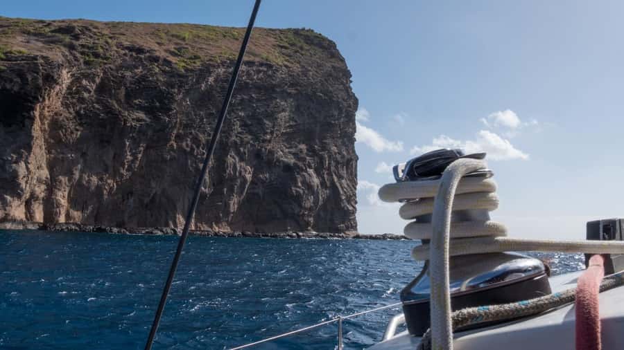 Full Day Catamaran Luxury Cruise to Northern Islands w Lunch - Exploring Ilot Gabriel After Lunch