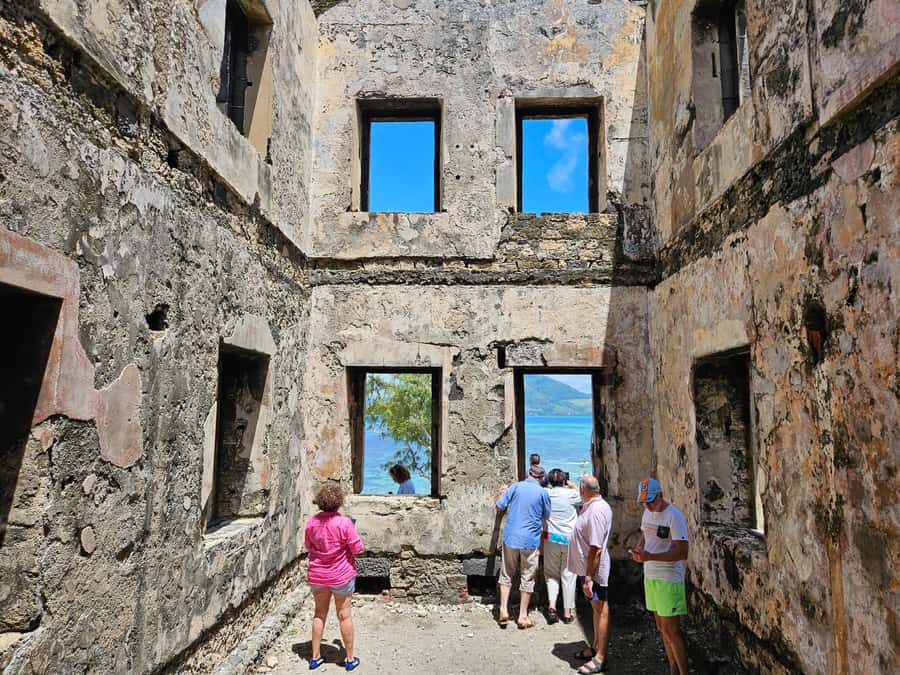 FULL-DAY CATASPEED - East Lagoon cruise including transfer. - The five details that shape your day