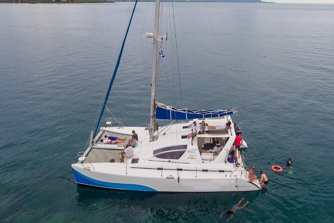 Full Day Private Catamaran Cruise to Bénitiers Island - Key points at a glance