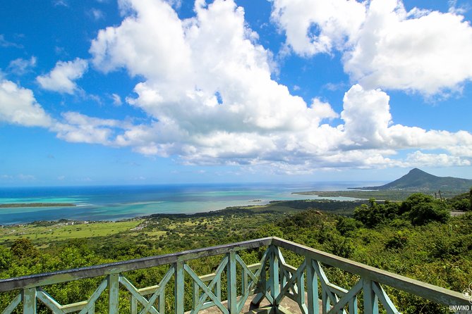 Full-Day Scenic South West Tour, ALL INCLUSIVE Day Trip, Private SUV Car, Guide - What your private Mauritius day looks like