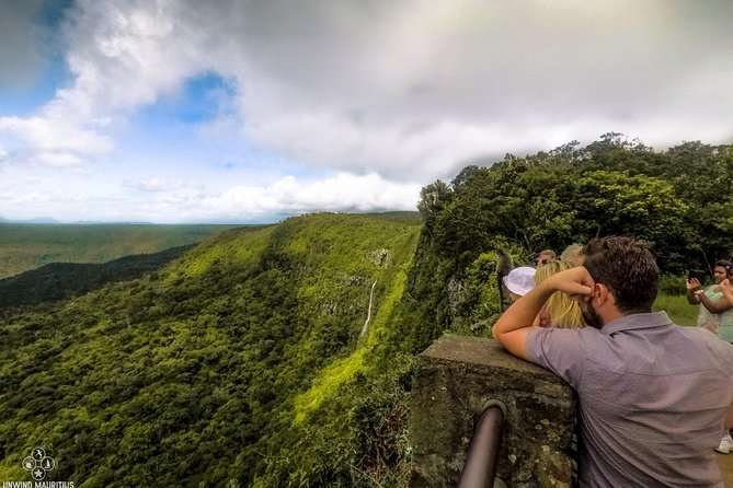 Full-Day Scenic South West Tour, ALL INCLUSIVE Day Trip, Private SUV Car, Guide - Chamarel Waterfall and Seven Coloured Earth