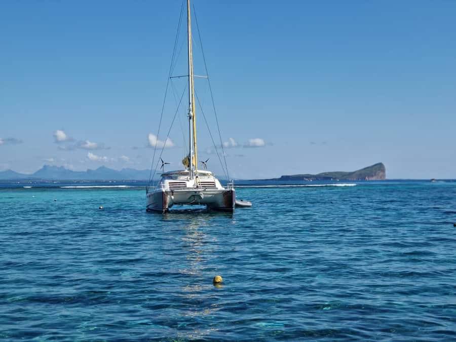 Grand Bay: Catamaran Cruise to Flat Island with BBQ Lunch - Snorkeling near Coin de Mire and the lagoon