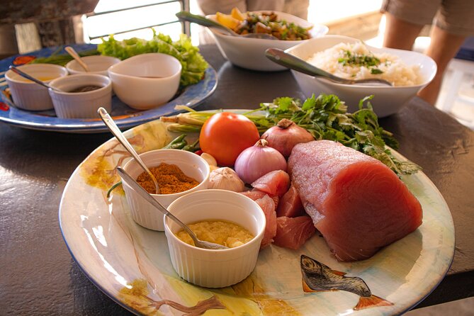 Grand Bay Food Tour - Several eateries, one long lunch