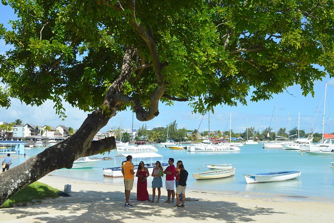 Grand Bay Food Tour - From the public beach to local food