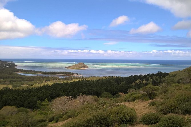 Hiking Le Morne Brabant - The upper route: where the hike becomes a scramble
