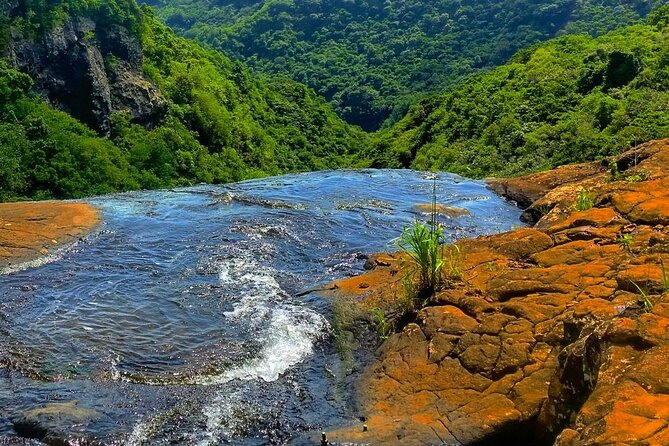 Hiking Trip Full-Day: The Magnificent 7 Waterfalls Sept Cascades including Lunch - Swimming under Tamarind Falls