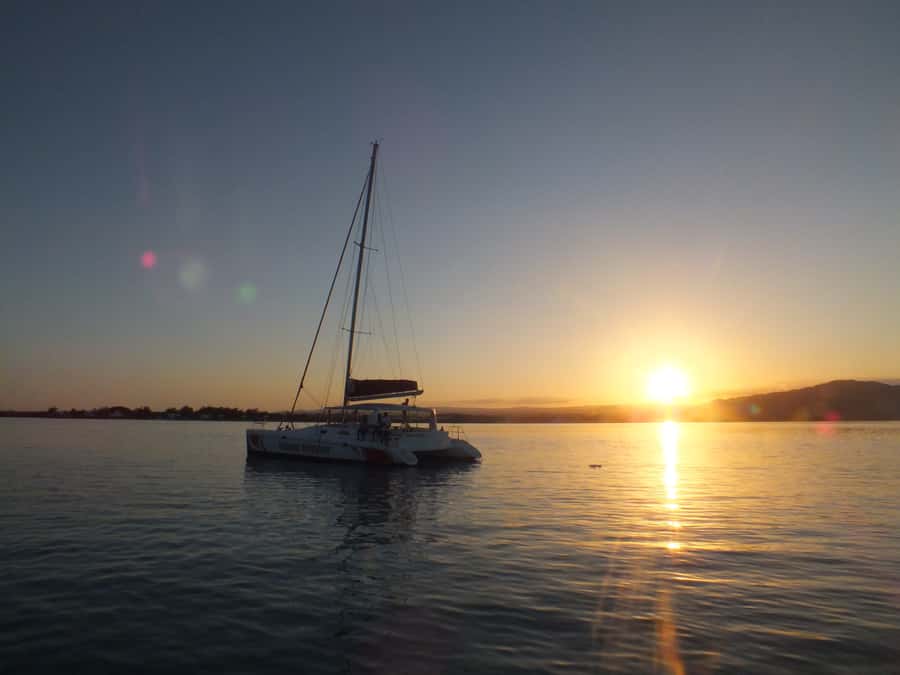 Ile aux Aigrettes: Private Sunset Cruise Tour - Choosing between Dalbair and Grand Port