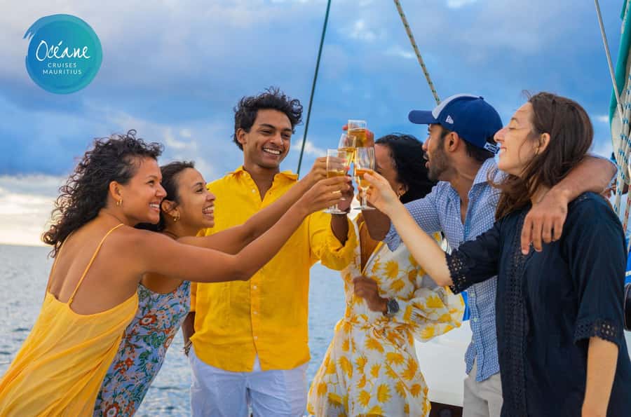 Ile Aux Bénitiers : Private Catamaran Cruise & Gourmet Lunch - Crystal Rock, Photographs, and the Barbecue