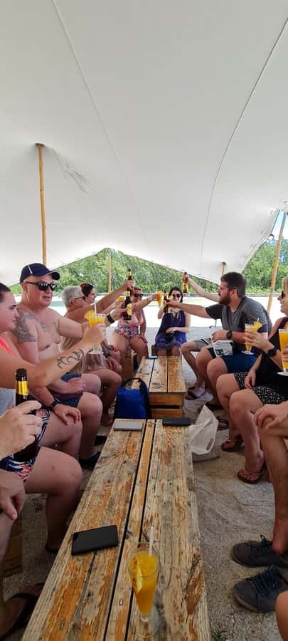 Ile aux Cerfs: Island & Waterfall Speedboat Tour with Lunch - Key points to know before booking
