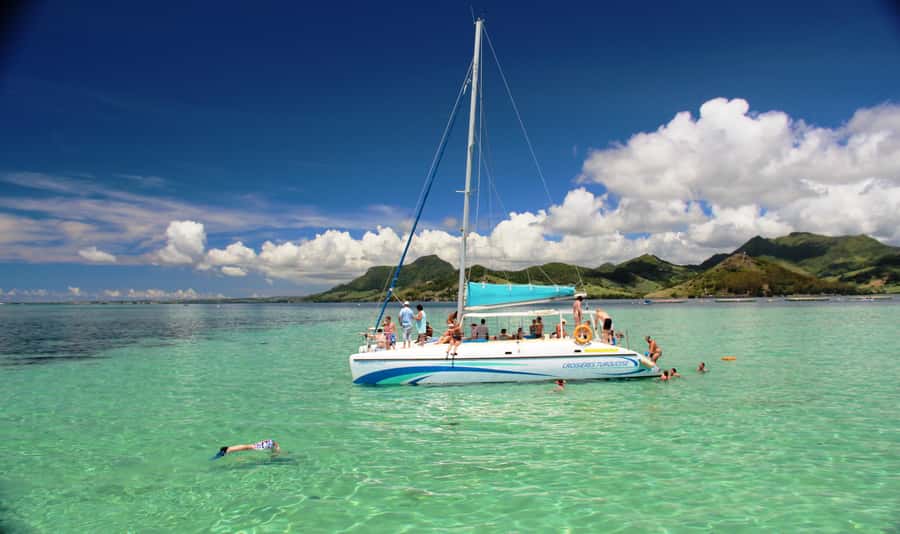 Ile aux Cerfs: The very best day by catamaran. - Booking, cancellation, and useful preparation
