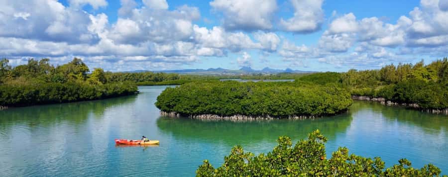 Ile d Ambre Kayaking - Why Ile d’Ambre works so well by kayak