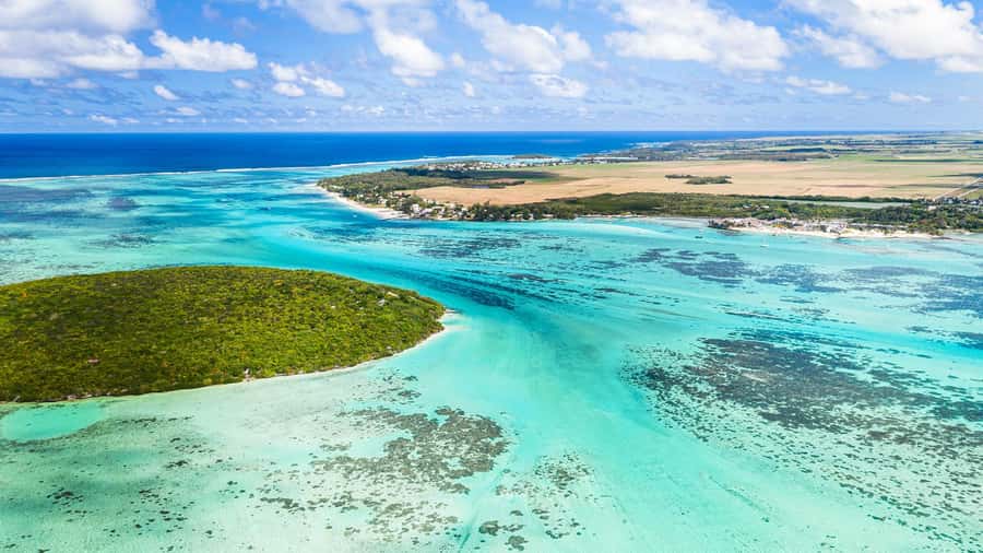 Mauritius: 5 East Coast Islands Tour with Snorkeling & Lunch - Grande River South East reaches the sea