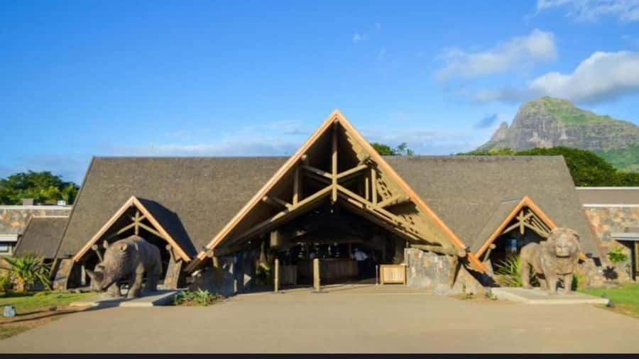 Mauritius: Casela nature parks & flic en flac beach - Six hours at Casela Nature Park