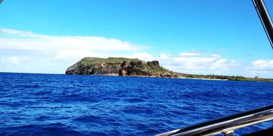 Mauritius: Catamaran cruise to 3 Northern Isles with lunch - Flat Island from the water