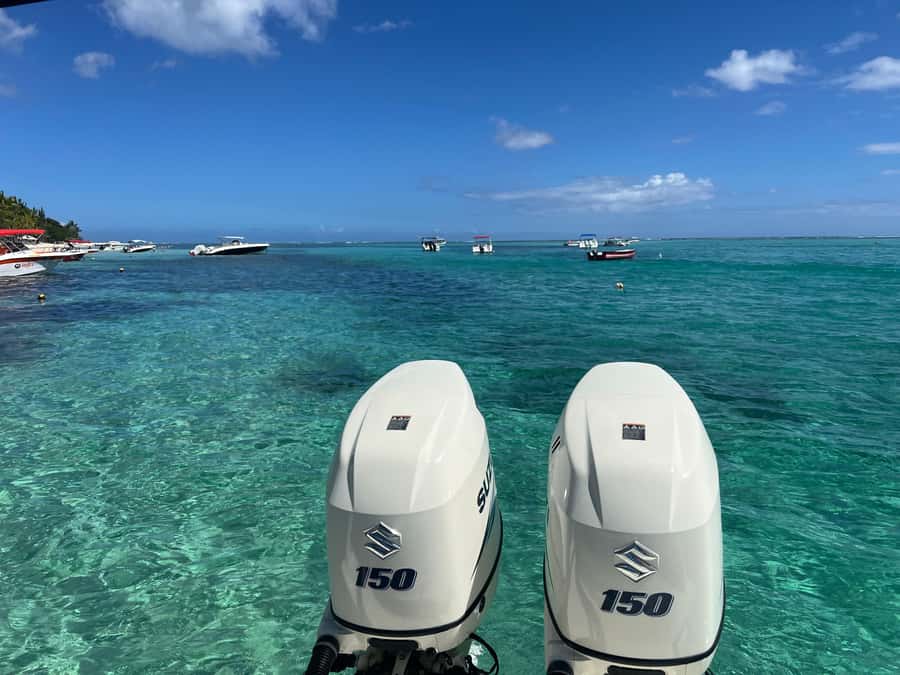 Mauritius: Eco-Friendly Private Whale Watching - The 30-minute ride back to Mauritius