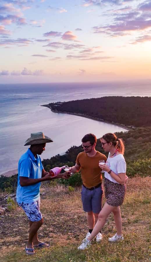 Mauritius: Exclusive Le Morne Sunset Hike & Aperitivo - Arriving at the private sunset viewpoint