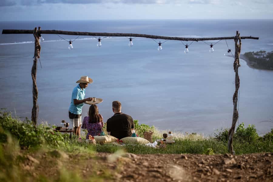 Mauritius: Exclusive Le Morne Sunset Hike & Aperitivo - Who should book this Le Morne hike