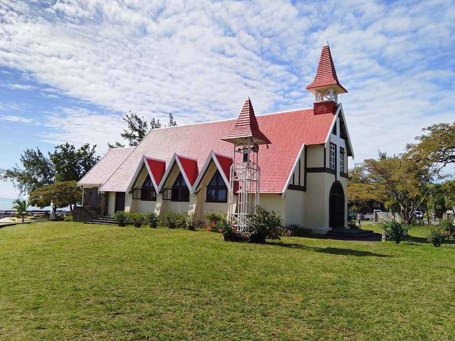 Mauritius: Full Day Tour of the North with Hotel Transfer - Cap Malheureux and the red-roofed church