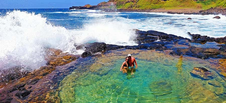 Mauritius: Gris Gris Beach & Mamzelle Waterfall Guided Tour - Walking the southern cliffs