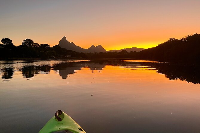 Mauritius: Guided Sunrise Kayak Tour on the Tamarin River - How the 90 minutes feel in practice