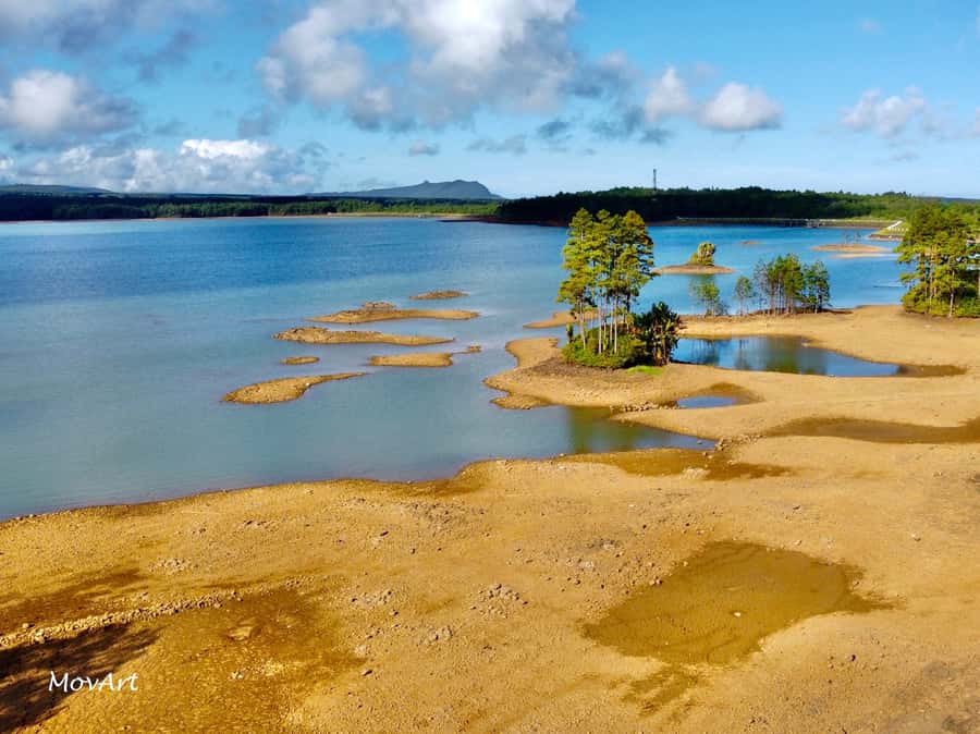 Mauritius: Guided Trip to the Southwest with Safari Tour - Trou Aux Cerfs and Curepipe from a volcanic rim