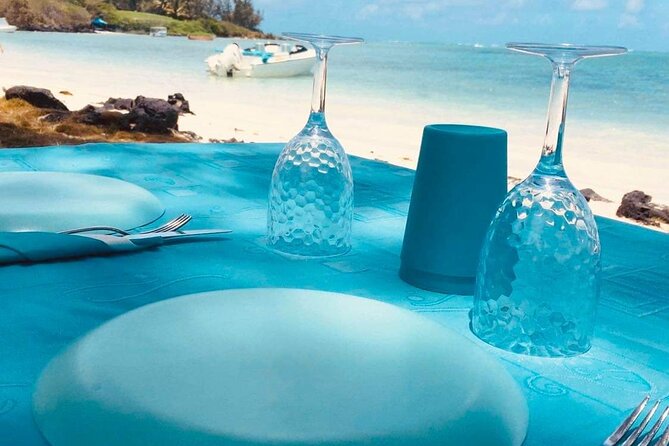 Mauritius : Ile Aux Cerfs 3 islands Speed Boat Trip with BBQ - Grande Riviere Sud Est waterfall