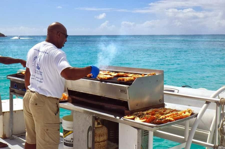Mauritius: Ile Aux Cerfs Catamaran Trip w/ Lunch & Transfer - Lunch, drinks, and the social center of the cruise