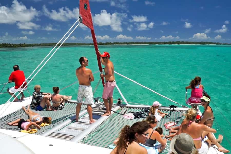Mauritius: Ile Aux Cerfs Catamaran Trip w/ Lunch & Transfer - The sail back to Trou D’eau Douce