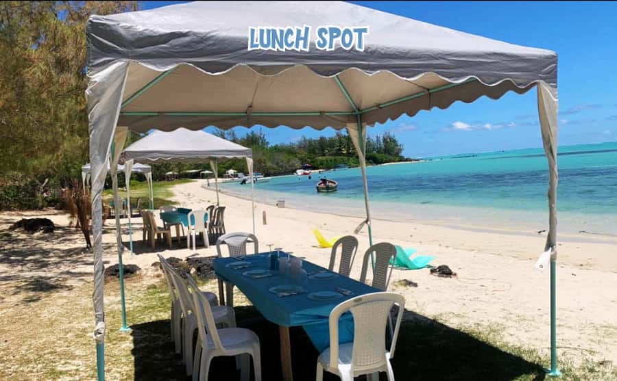 Mauritius: Ile aux Cerfs Speedboat Tour with Lunch & Drinks - What the $65 Price Really Buys
